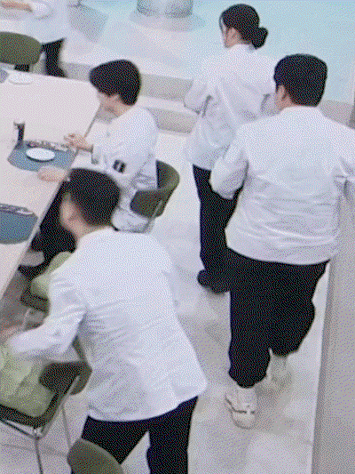 wXdKYX.gif