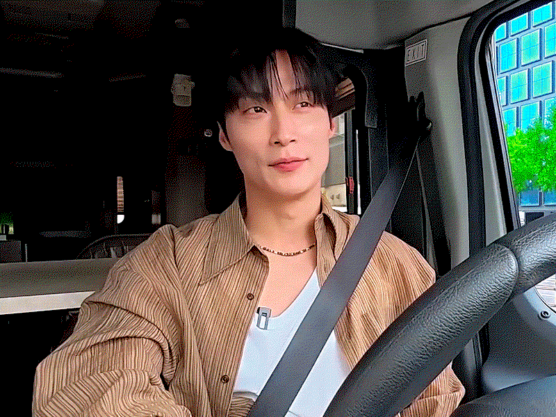 wXfJlf.gif