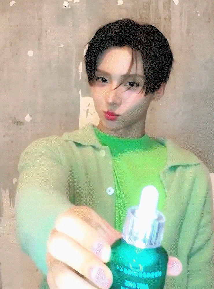 wcwAtc.gif
