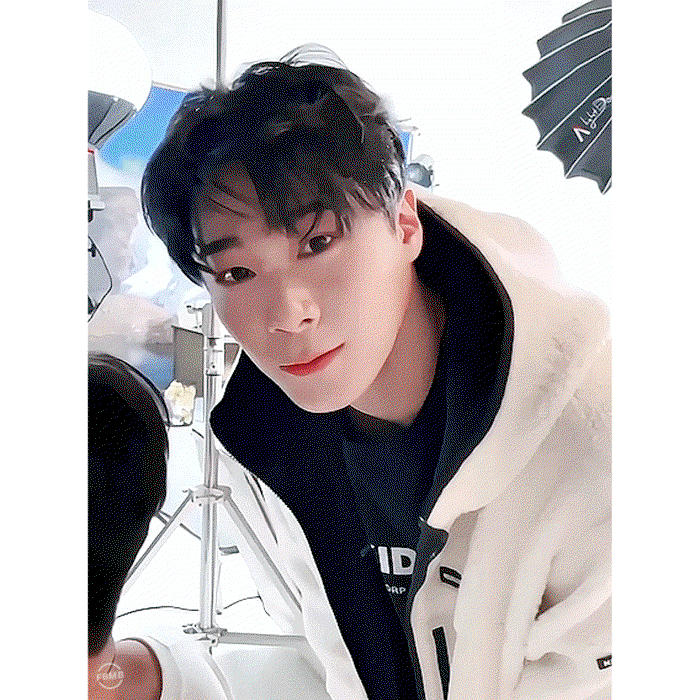 wdTWhW.gif