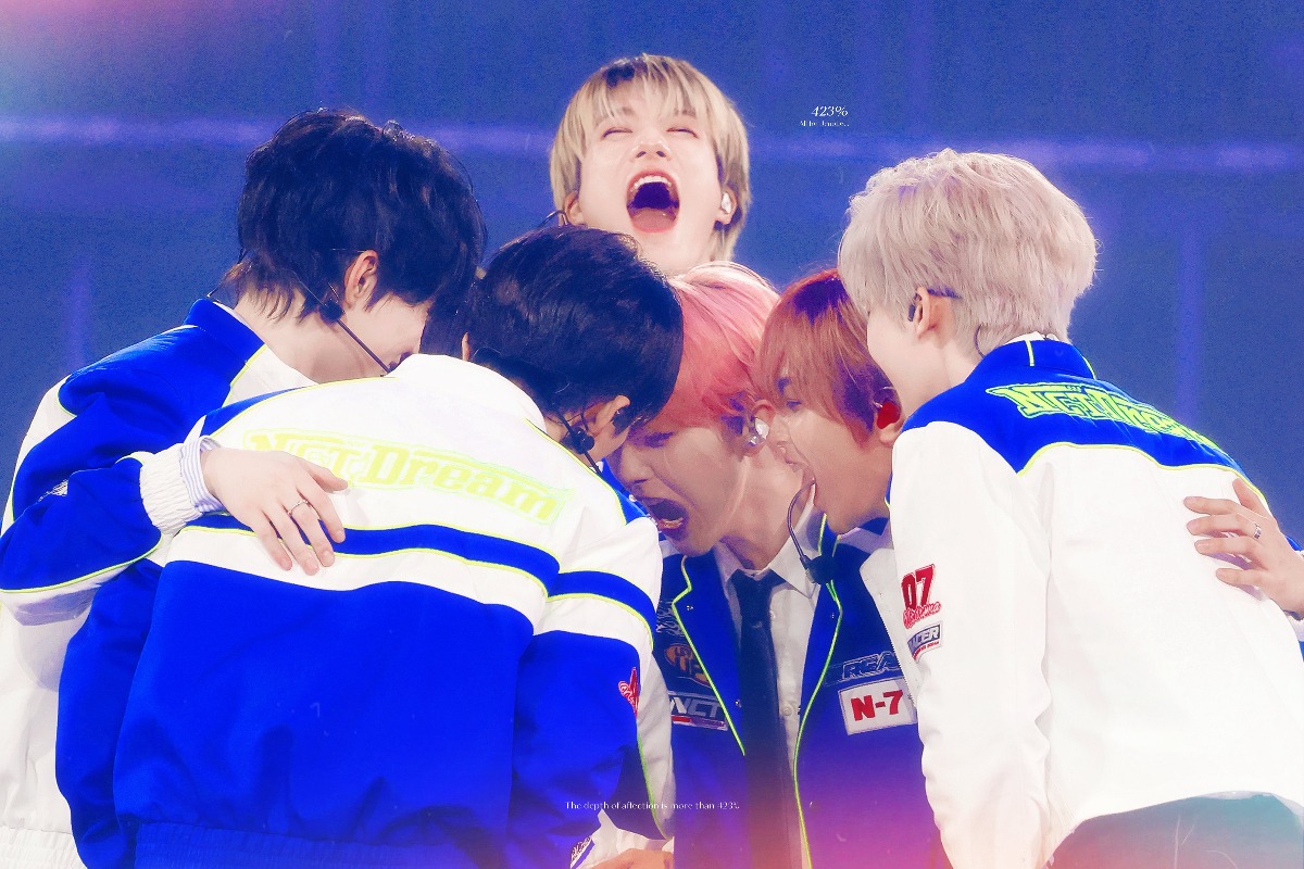 첫날 데시벨 게임하는 드림이들