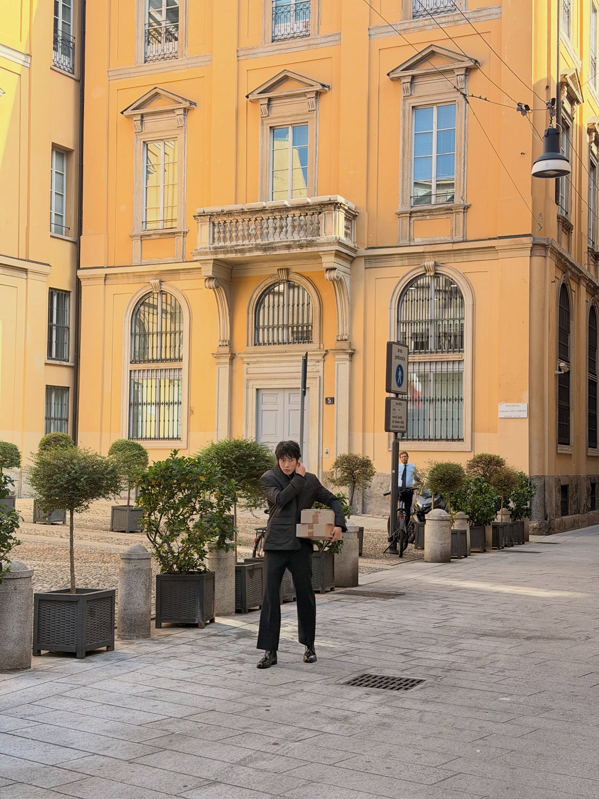 xFTrqG