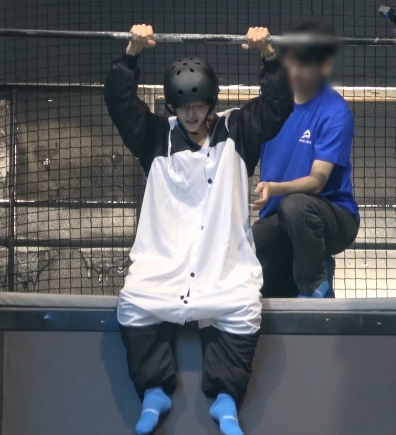 xGmLUO