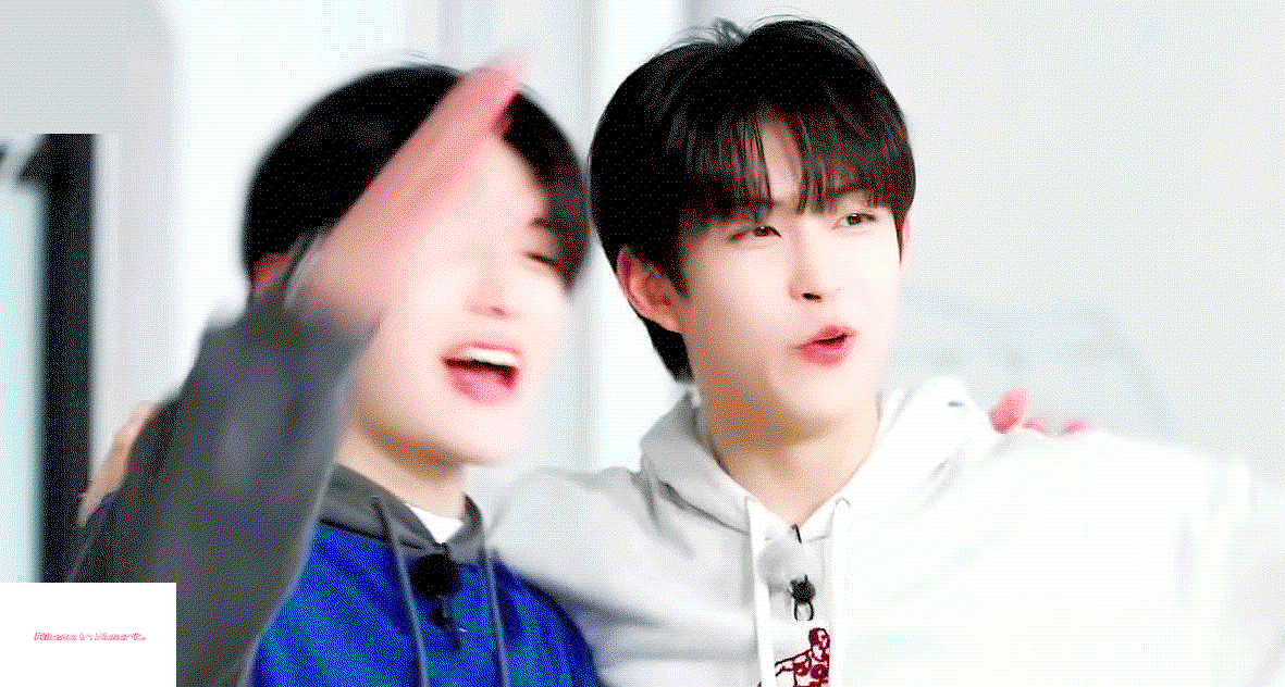 xKtNAC.gif