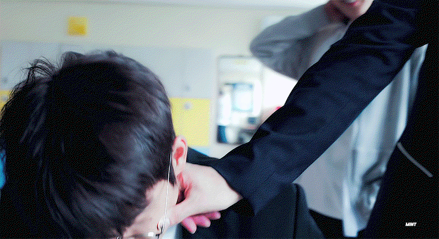 xLuxJh.gif