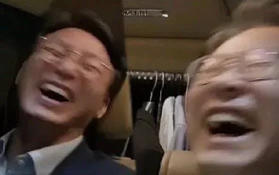 xYMsKl