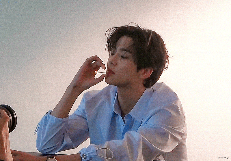 xYcjhw.gif