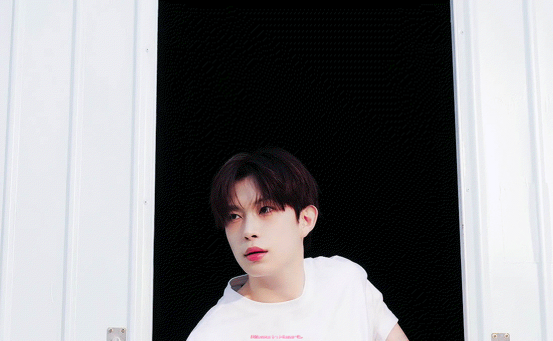 xdyitY.gif