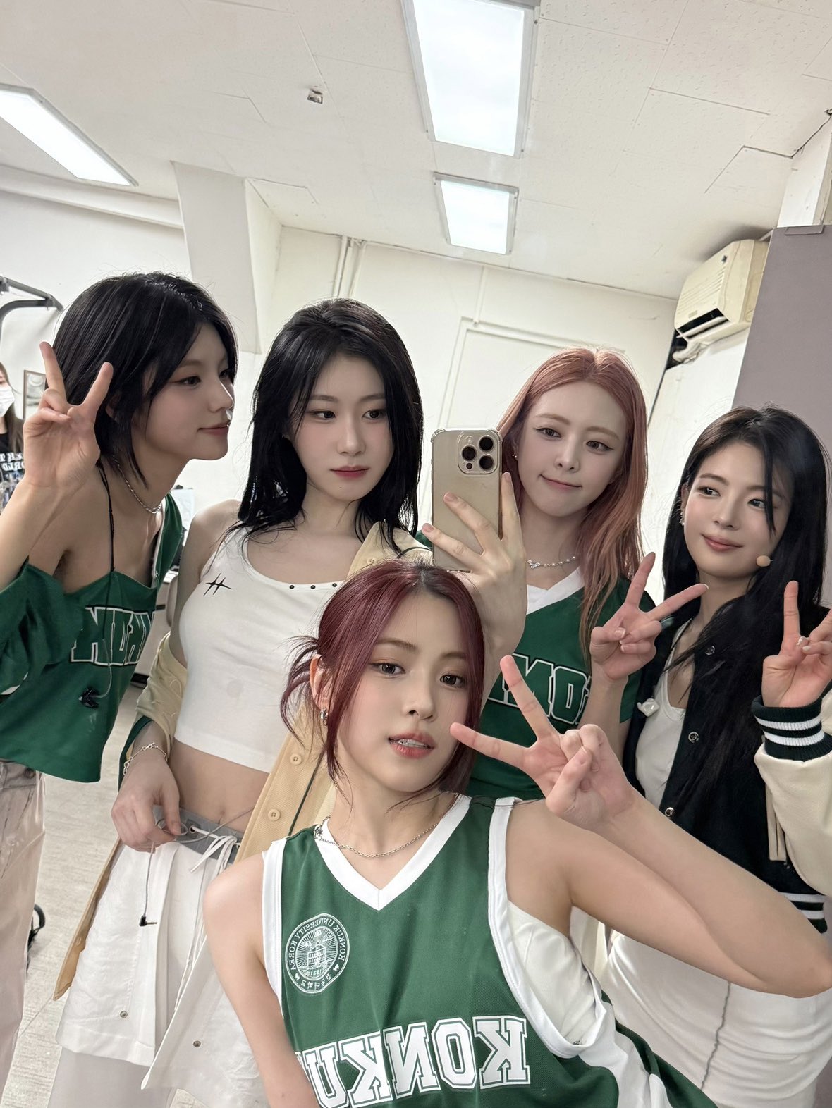 이사진 너무 좋아서 이틀동안 봄