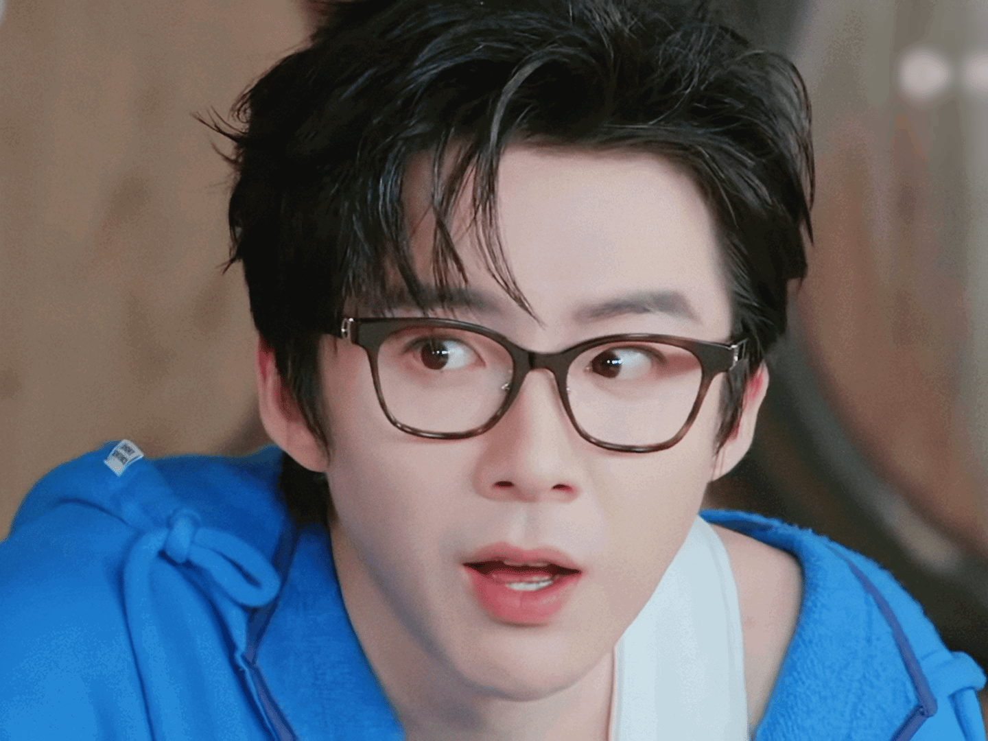 xjwynv.gif