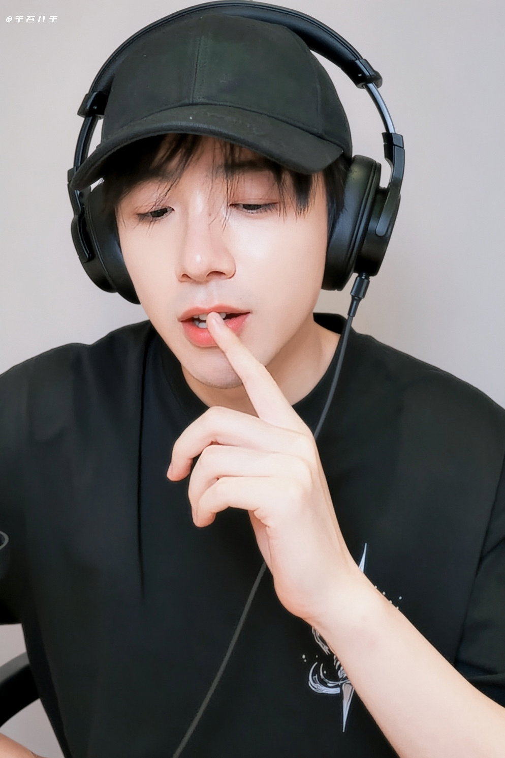xqOpUX