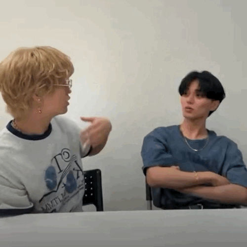 xwHuaJ.gif