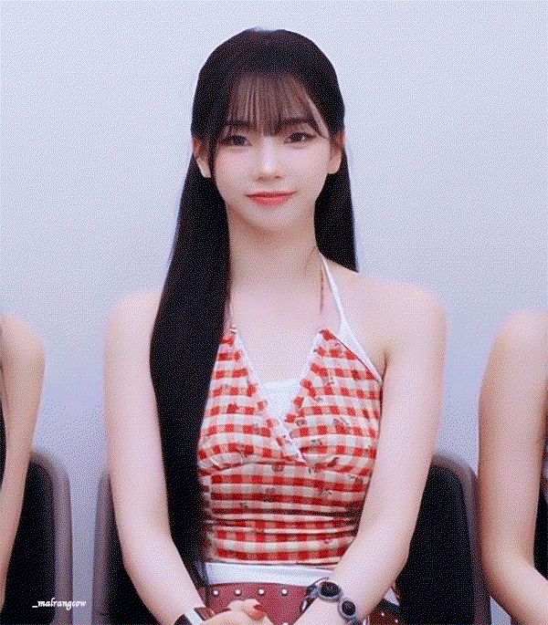 xwUAwV.gif