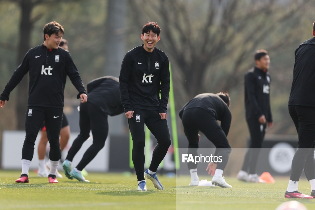 yEXyHe