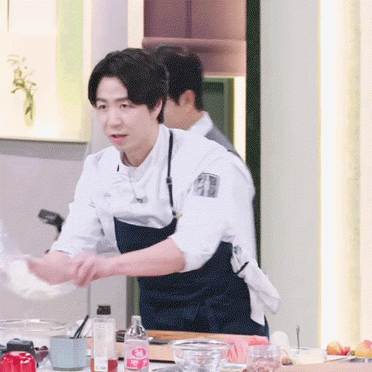 yFqKso.gif