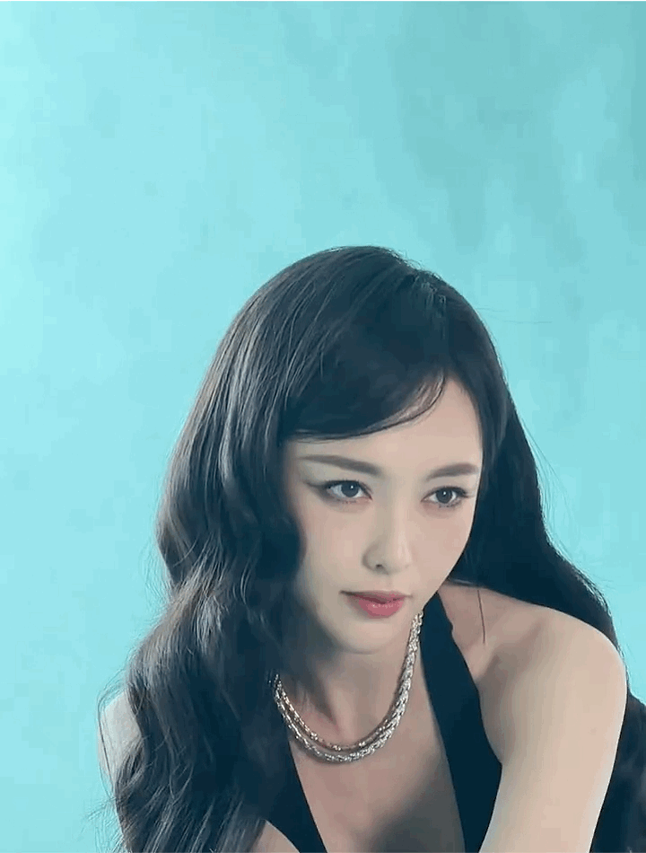 yHcnFV.gif