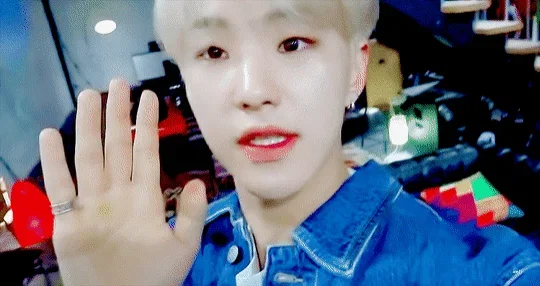 yHobiq