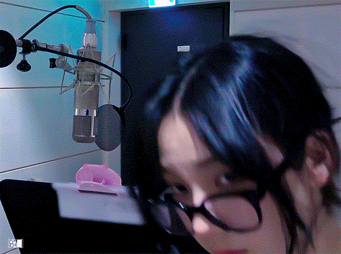 yJzHAo.gif