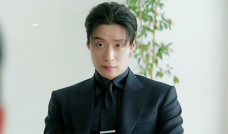 yNMOUY.gif