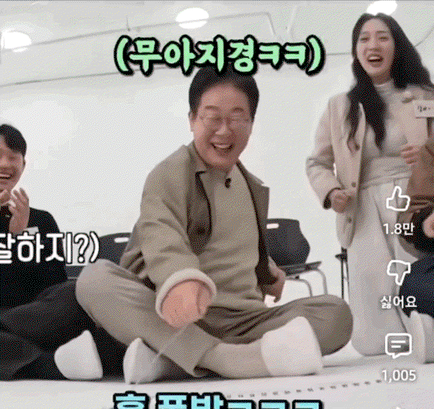 yOBzbH.gif
