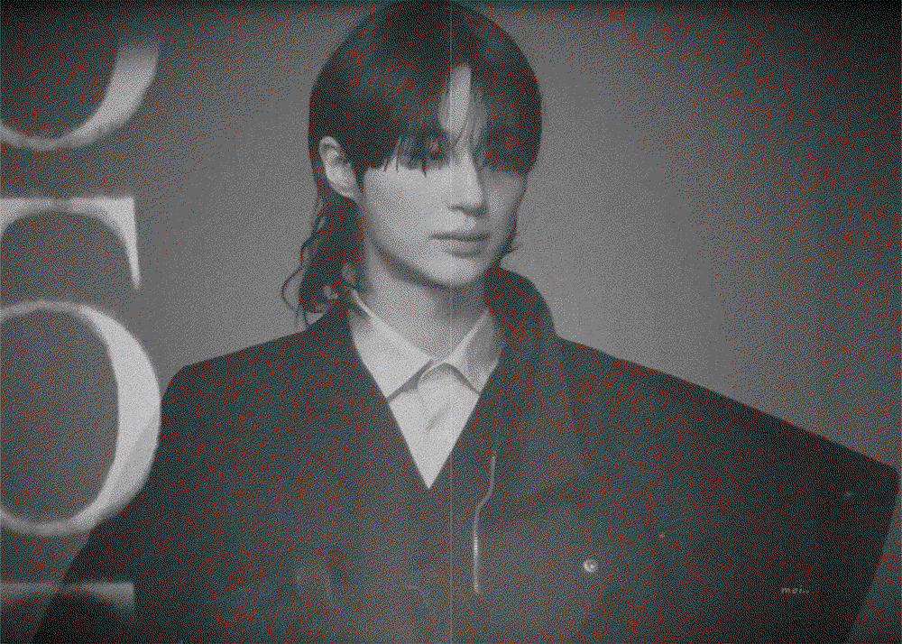 yQrnnm.gif