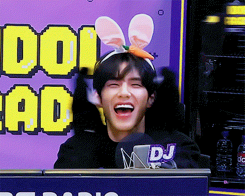 ySOqjb.gif