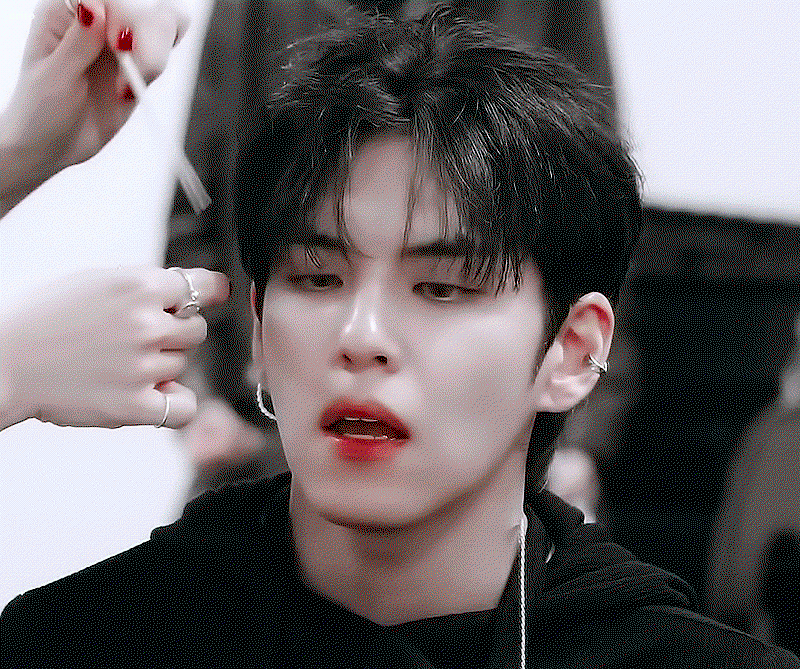 ySkUGi.gif