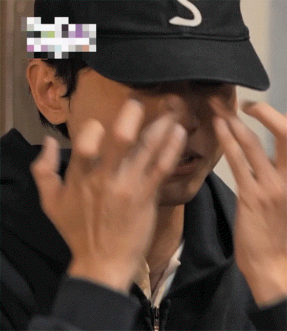 ySrkAc.gif