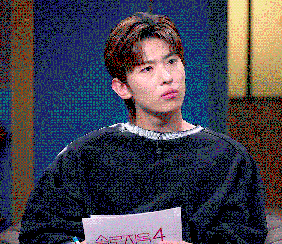 yUUaoY.gif