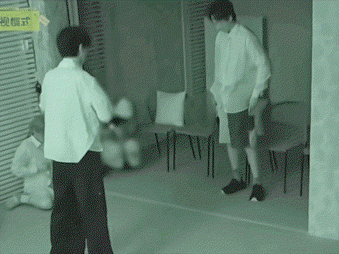yUxIXW.gif