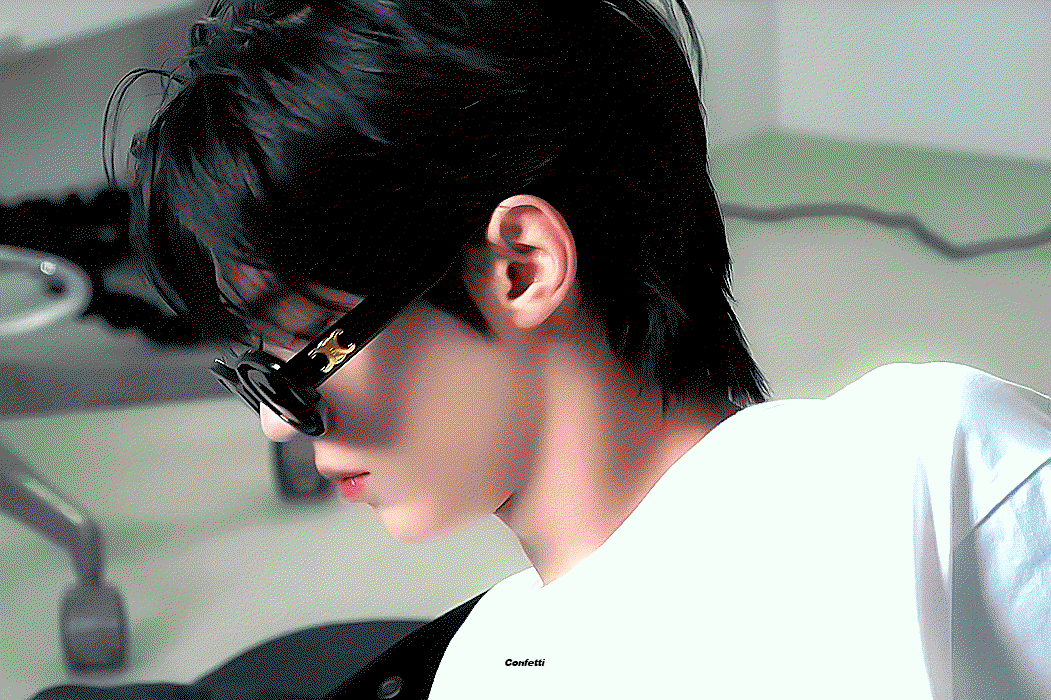 yWBteg.gif