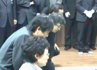 yZILoY.gif