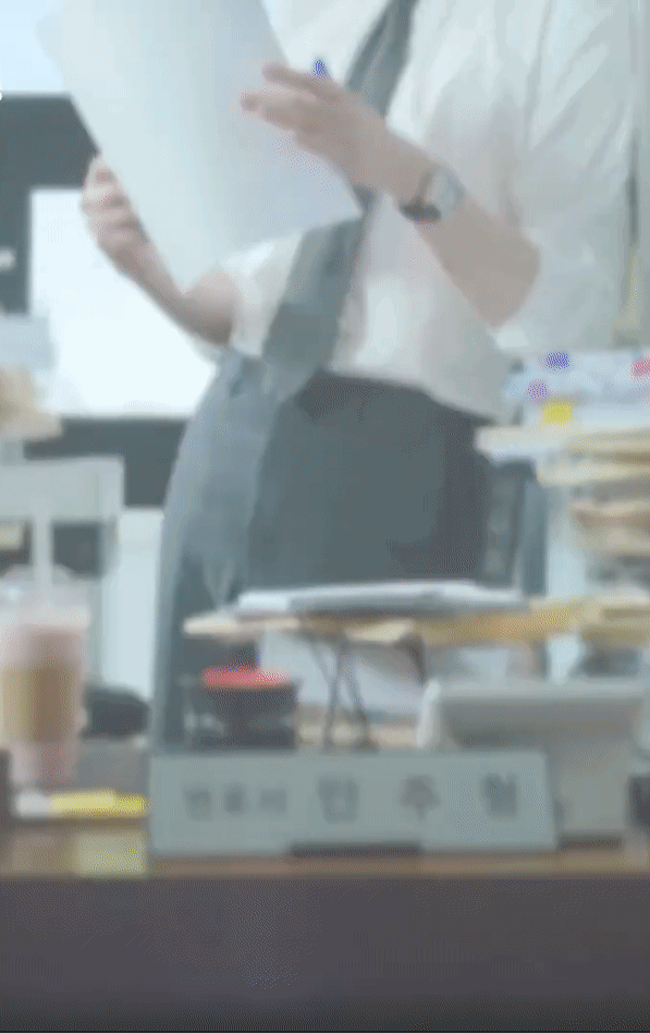 yhZRFf.gif