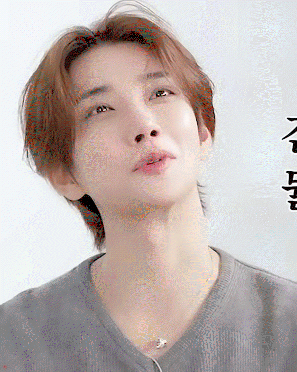 yjjjVG.gif