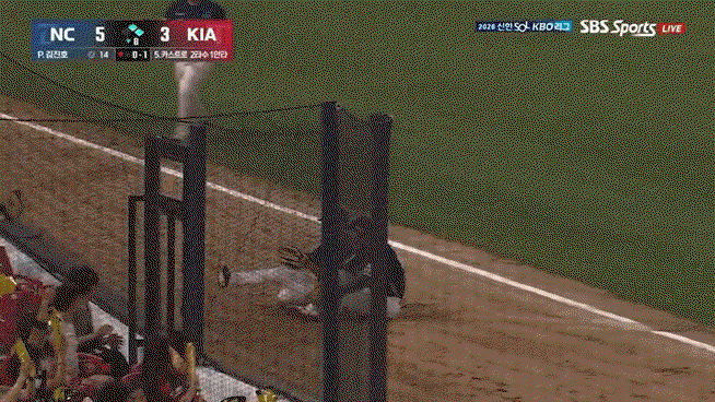 ykGNQX.gif