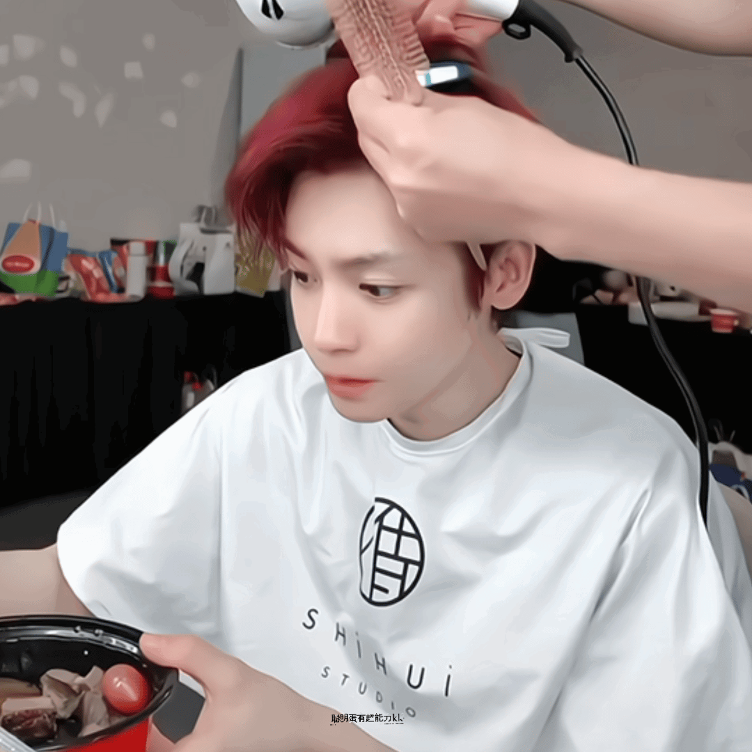 ykznBx.gif