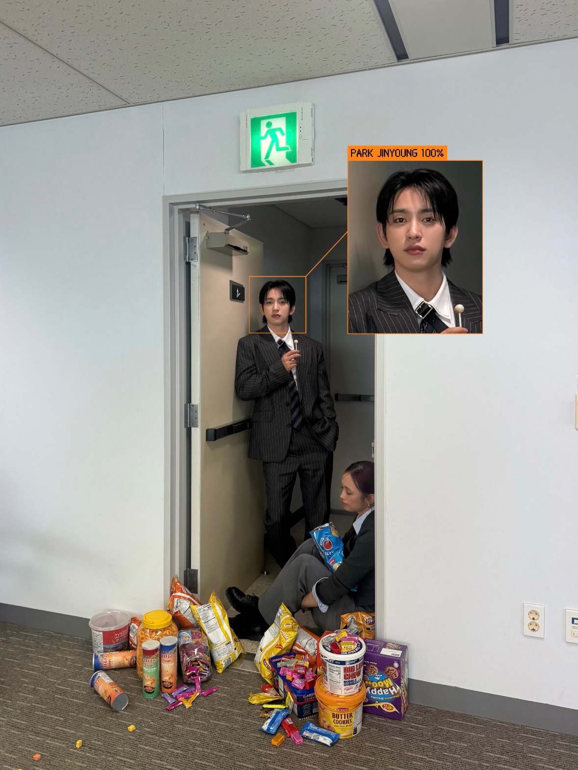 ymMPjm