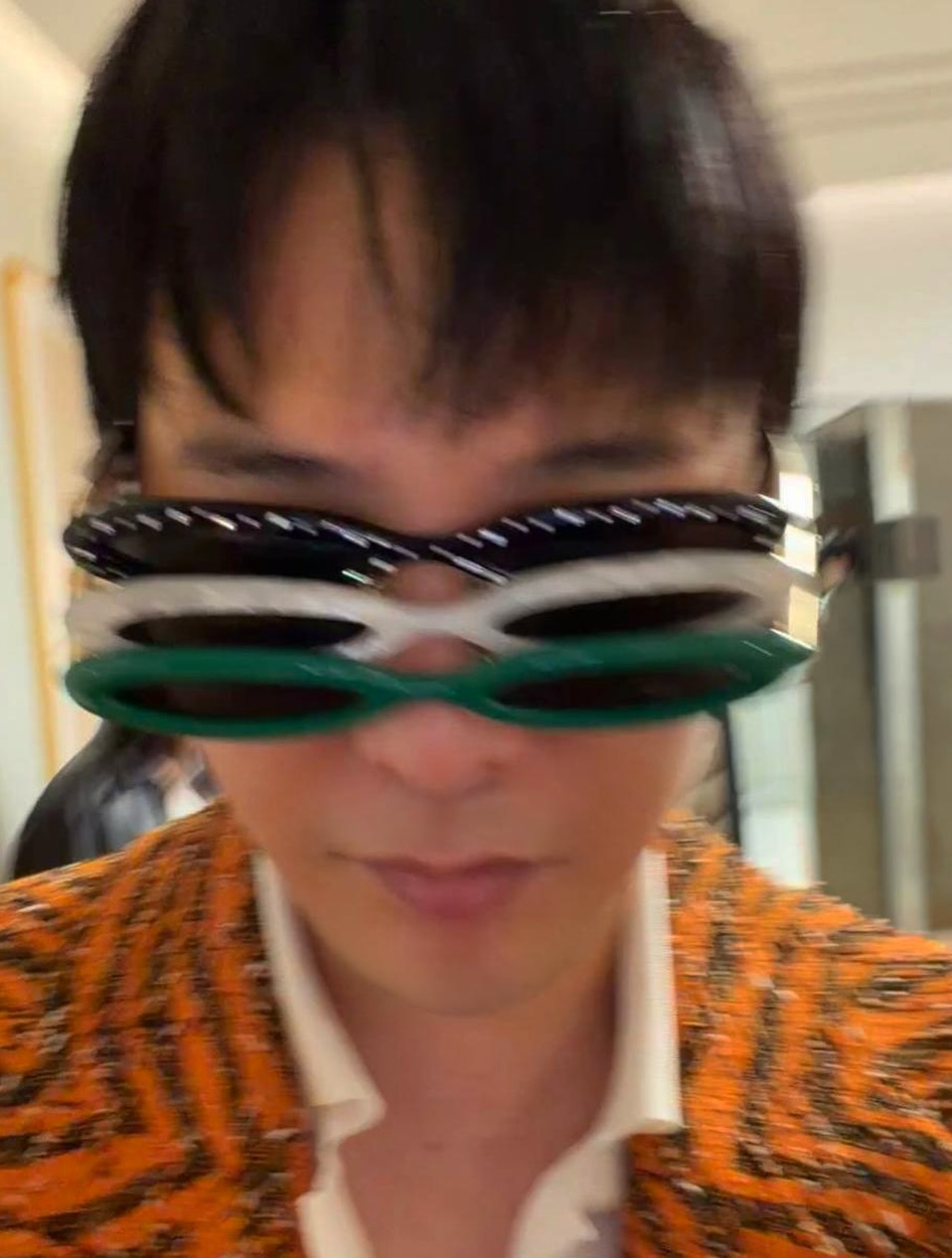 ypdAWx