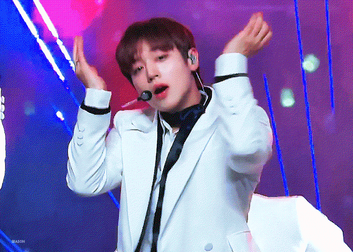 yqpUhF.gif