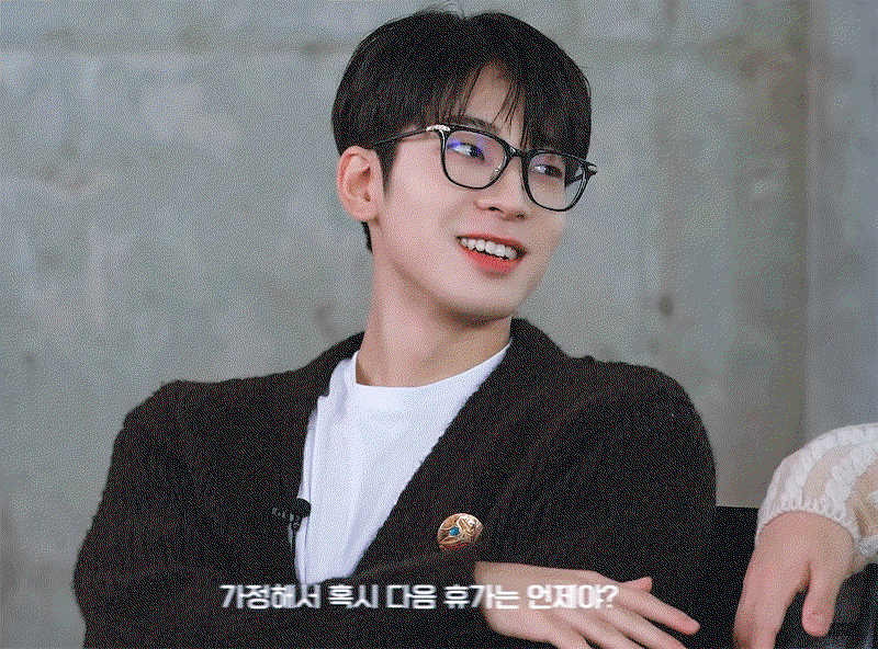 yuvrYH.gif