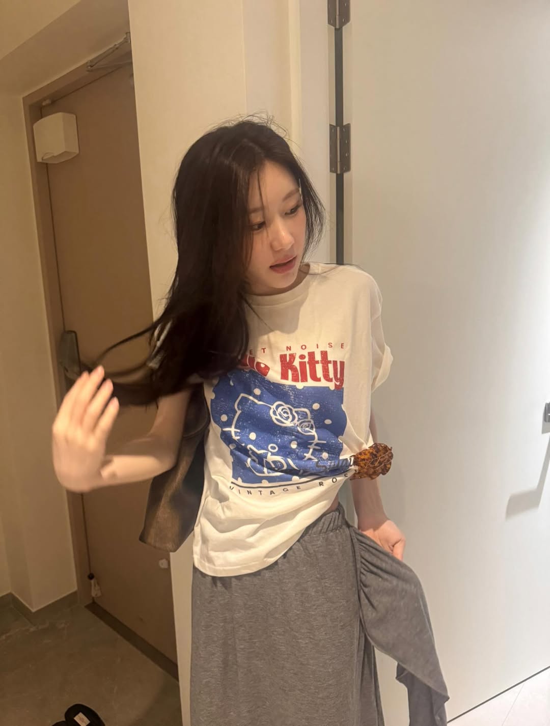 yzLSxQ