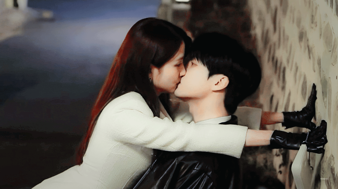 yzqUiY.gif