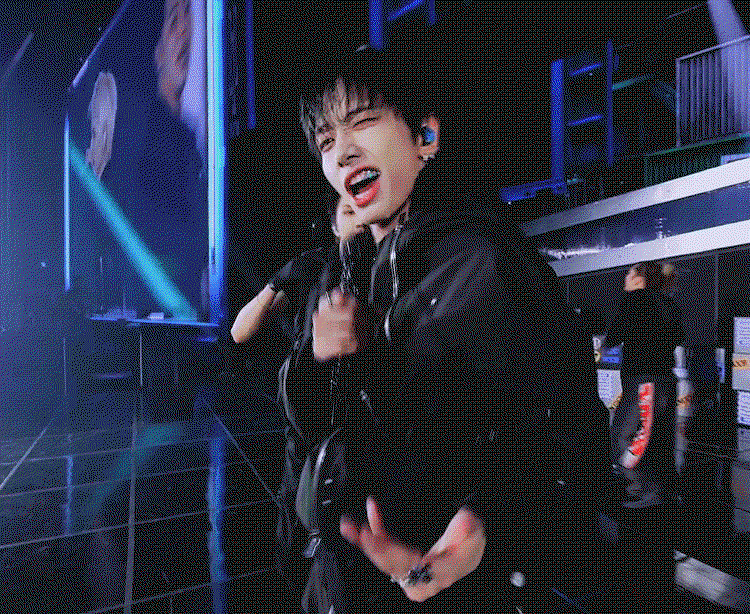 zKjyIA.gif