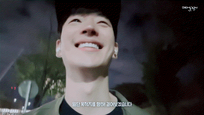 zWxbQf.gif
