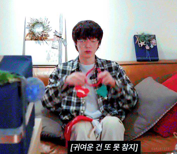 zdqIQj.gif