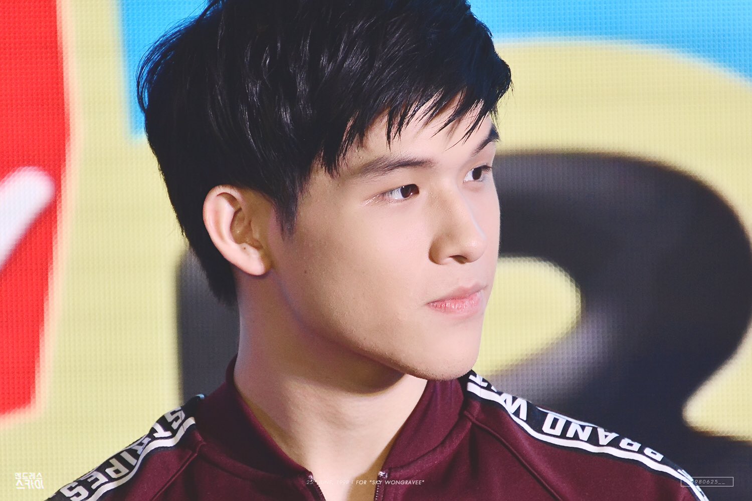 zeFbNK
