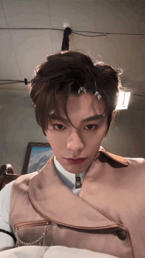 zgCuyf.gif