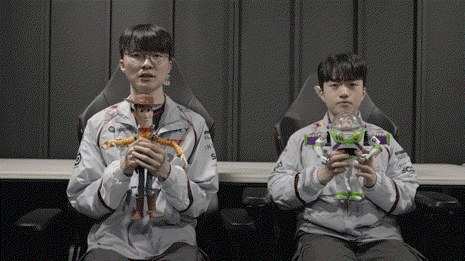 zgVmzV.gif