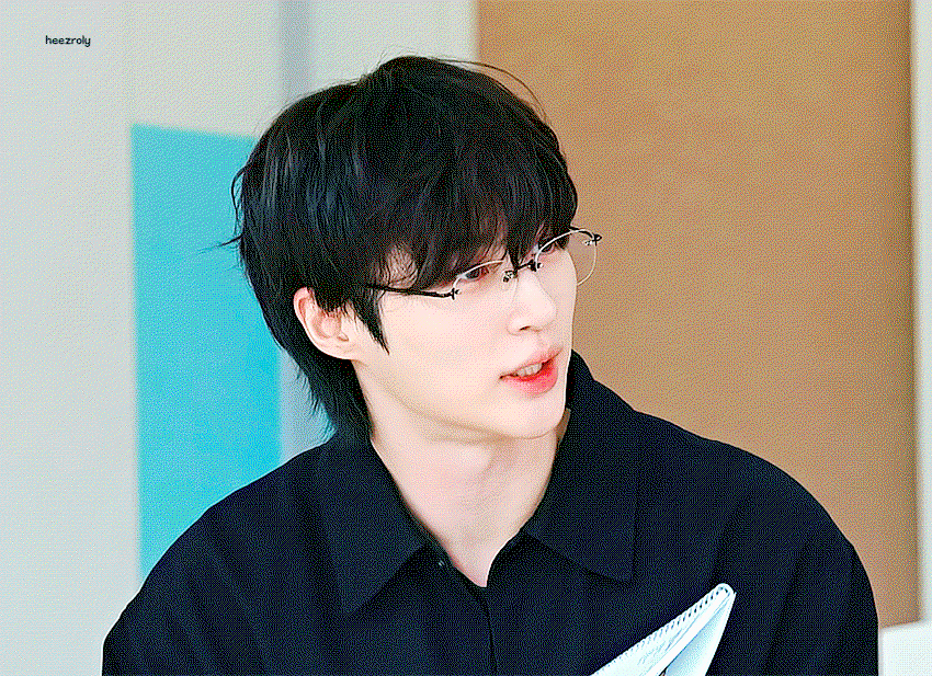 zhbsPh.gif