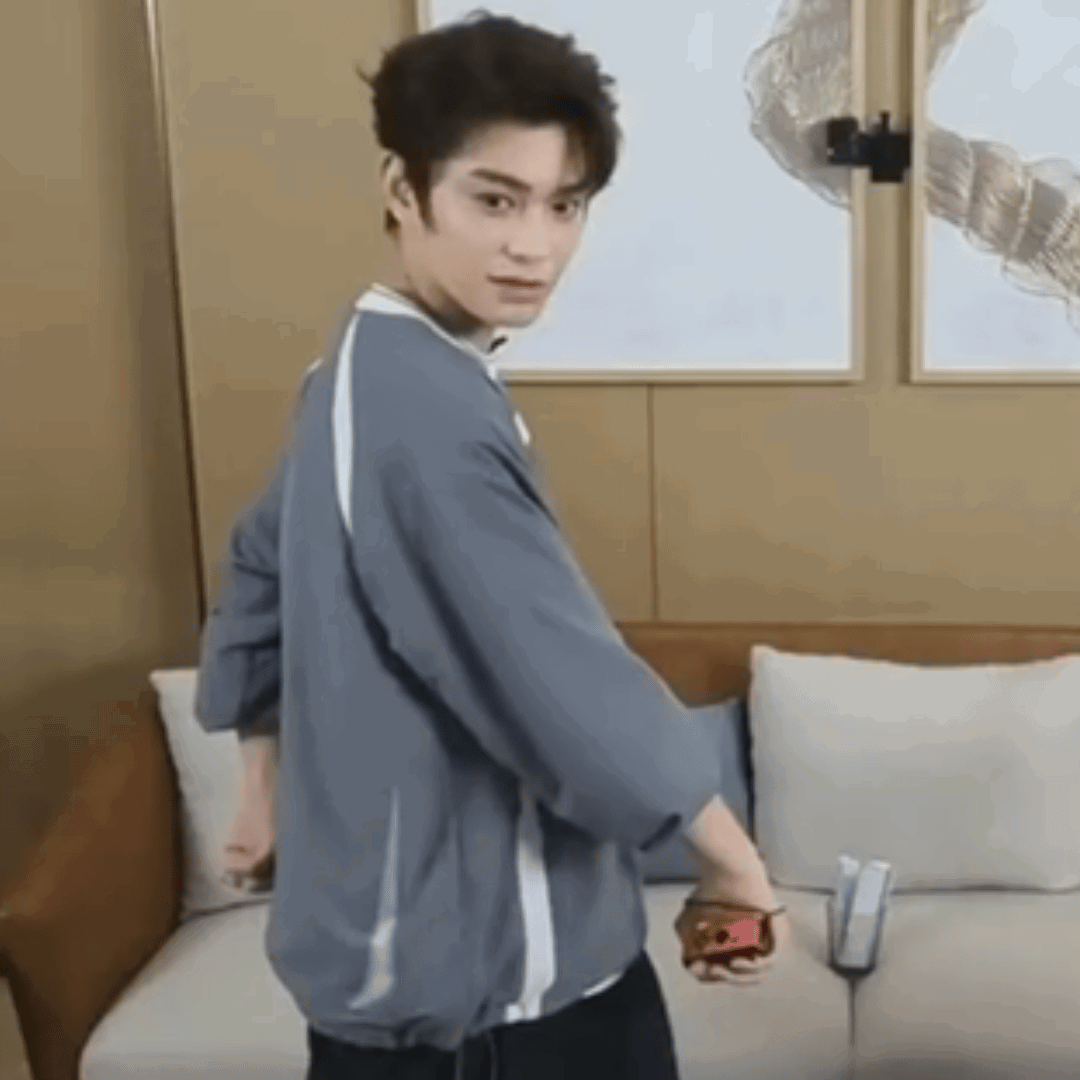 zmogxD.gif